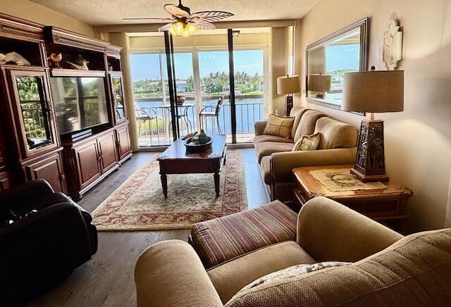 2201 Marina Isle Way 403, Jupiter, FL 33477