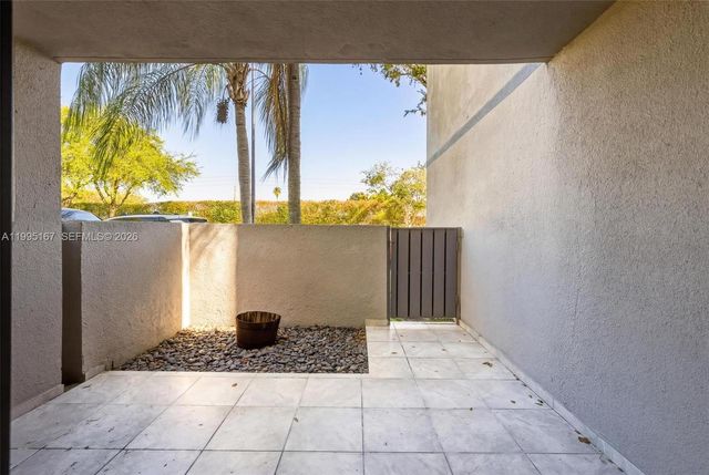 13250 SW 88th Ter 101, Miami, FL 33186