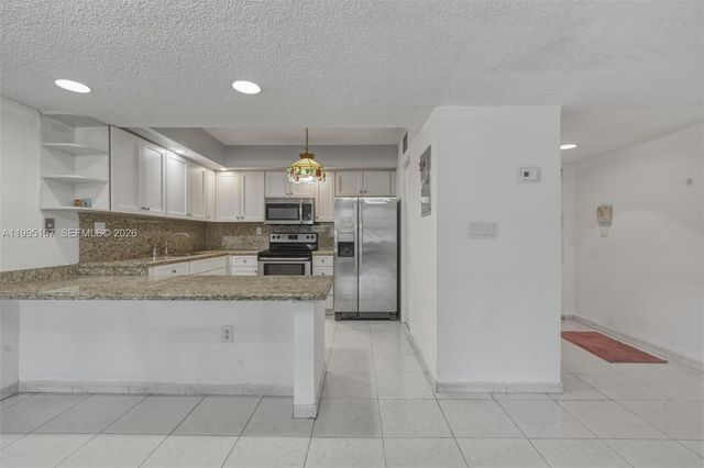 13250 SW 88th Ter 101, Miami, FL 33186