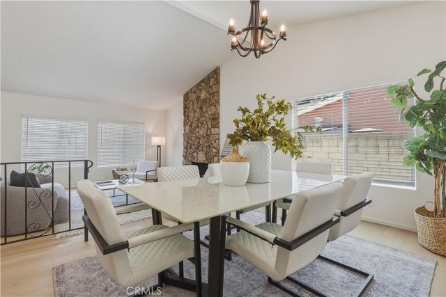 9521 Yolanda, Northridge, CA 91324