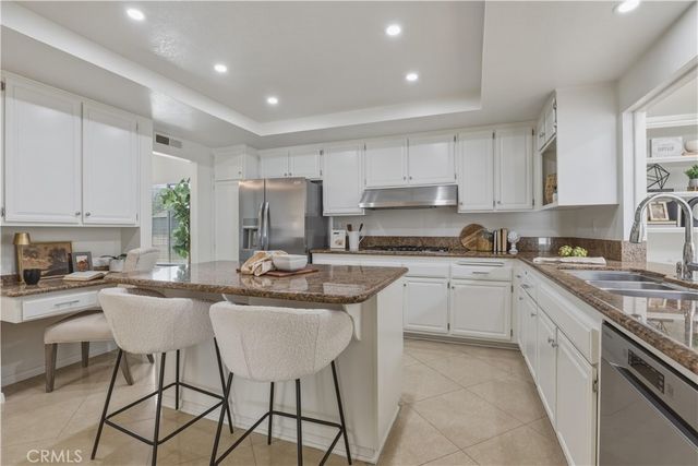 9521 Yolanda, Northridge, CA 91324