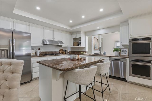 9521 Yolanda, Northridge, CA 91324