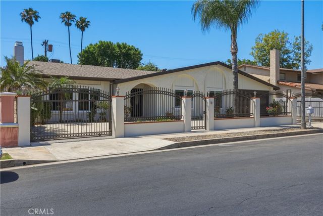 9521 Yolanda, Northridge, CA 91324
