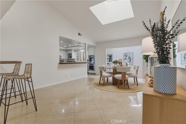9521 Yolanda, Northridge, CA 91324