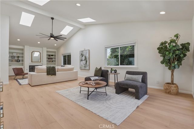 9521 Yolanda, Northridge, CA 91324