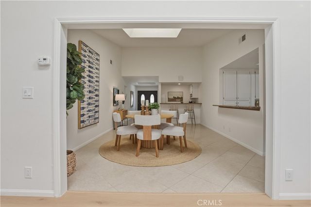 9521 Yolanda, Northridge, CA 91324