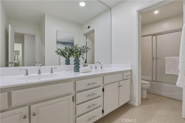9521 Yolanda, Northridge, CA 91324