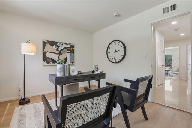 9521 Yolanda, Northridge, CA 91324