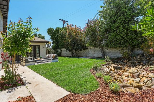9521 Yolanda, Northridge, CA 91324