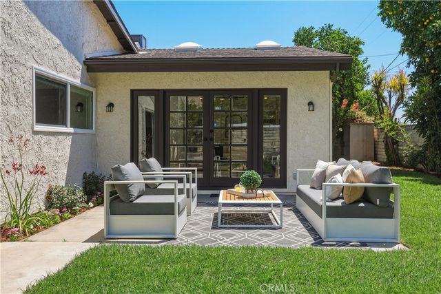 9521 Yolanda, Northridge, CA 91324