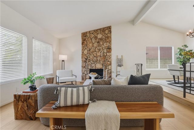 9521 Yolanda, Northridge, CA 91324