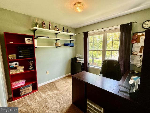2 JULIE LN, Fredericksburg, VA 22405