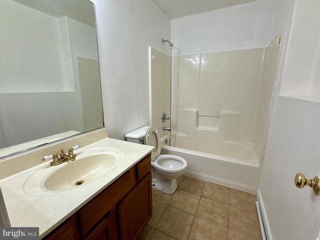 2 JULIE LN, Fredericksburg, VA 22405