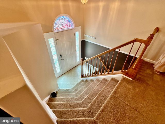 2 JULIE LN, Fredericksburg, VA 22405
