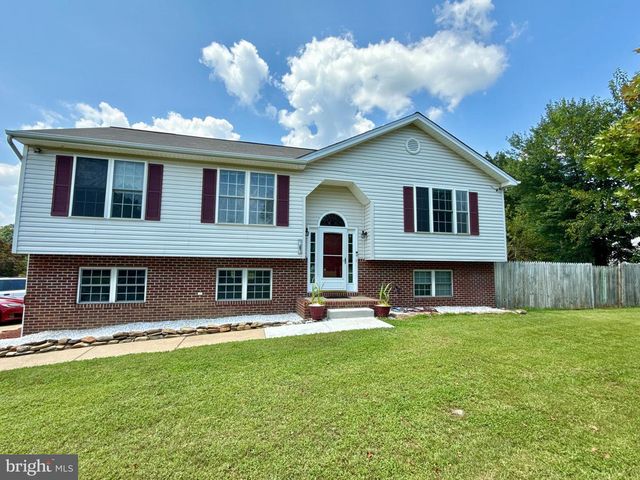 2 JULIE LN, Fredericksburg, VA 22405