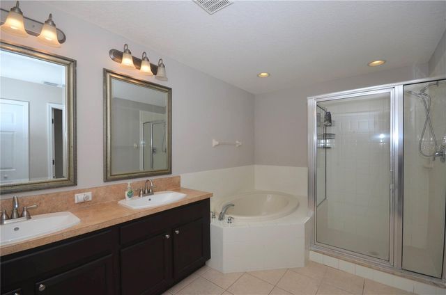 1625 EMERALD HILL WAY, Valrico, FL 33594