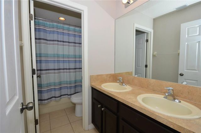 1625 EMERALD HILL WAY, Valrico, FL 33594
