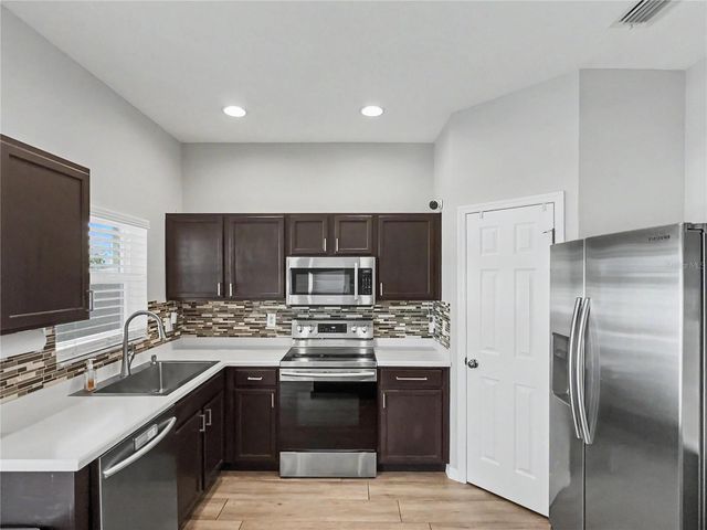 1625 EMERALD HILL WAY, Valrico, FL 33594