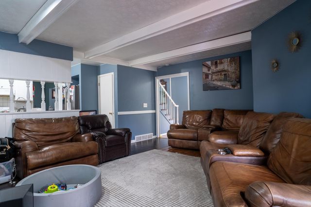 6272 Skywae Drive, Columbus, OH 43229