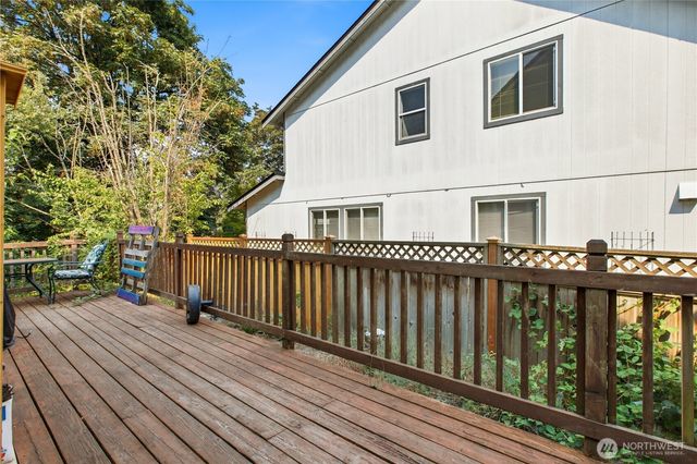 521 19th Avenue SW, Puyallup, WA 98371