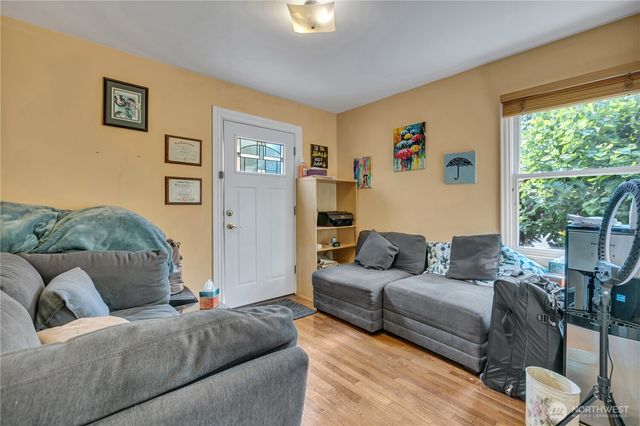 521 19th Avenue SW, Puyallup, WA 98371