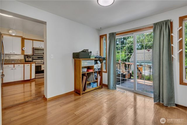 521 19th Avenue SW, Puyallup, WA 98371