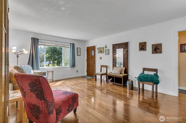 521 19th Avenue SW, Puyallup, WA 98371