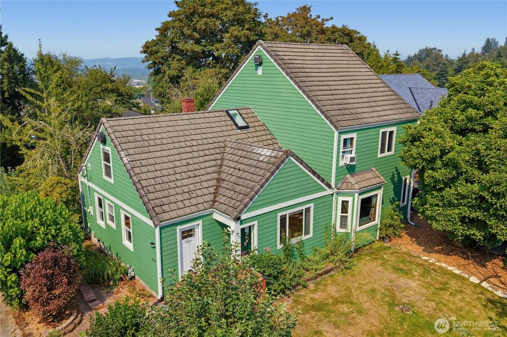 521 19th Avenue SW, Puyallup, WA 98371