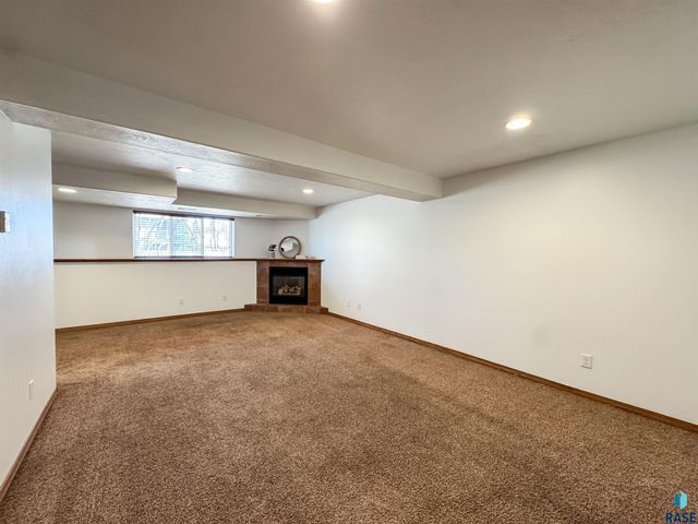 904 E Maywood St Street, Brandon, SD 57005