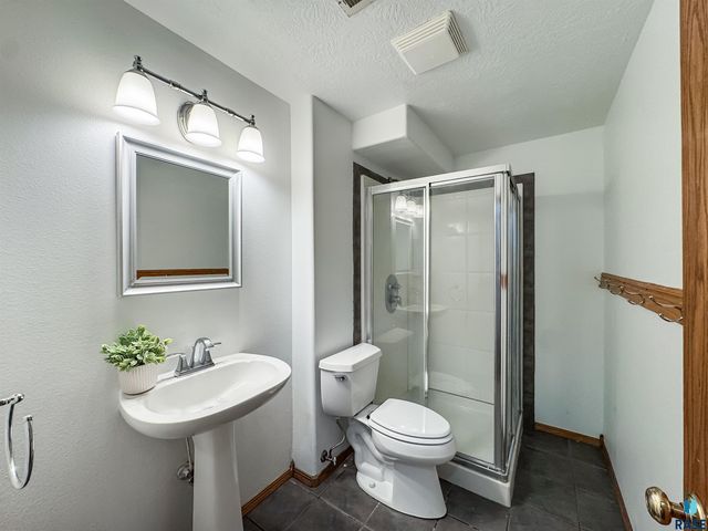 904 E Maywood St Street, Brandon, SD 57005