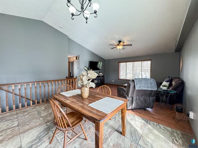 904 E Maywood St Street, Brandon, SD 57005