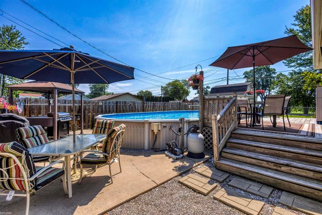 29831 Forton Road, New Baltimore, MI 48047