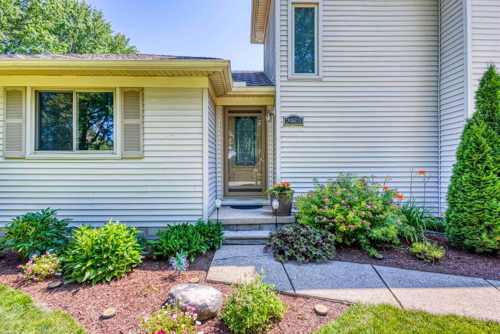 29831 Forton Road, New Baltimore, MI 48047