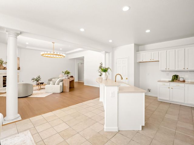 2711 E Shea Drive, Fresno, CA 93720