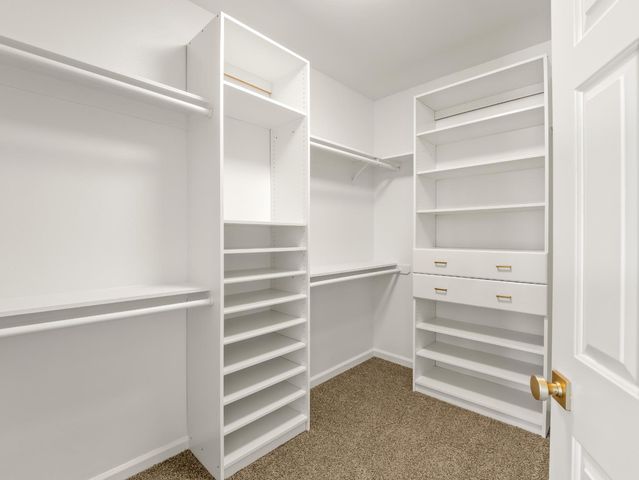 2711 E Shea Drive, Fresno, CA 93720