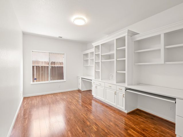 2711 E Shea Drive, Fresno, CA 93720