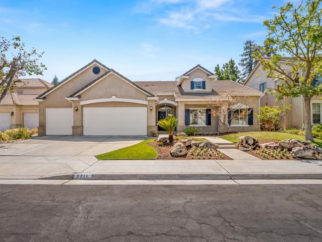 2711 E Shea Drive, Fresno, CA 93720