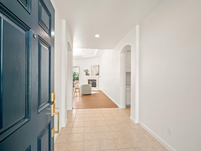 2711 E Shea Drive, Fresno, CA 93720