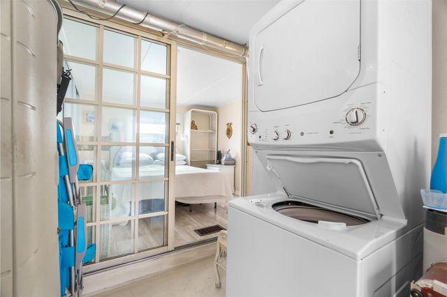 202 N Ibis S, Briny Breezes, FL 33435