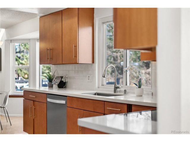 7512 S Madison Cir, Centennial, CO 80122