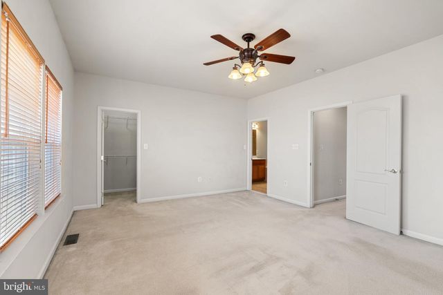 9766 CORBETT CIR, Manassas Park, VA 20111