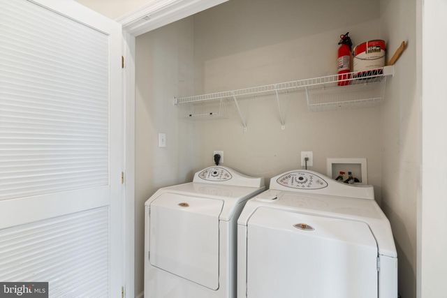 9766 CORBETT CIR, Manassas Park, VA 20111