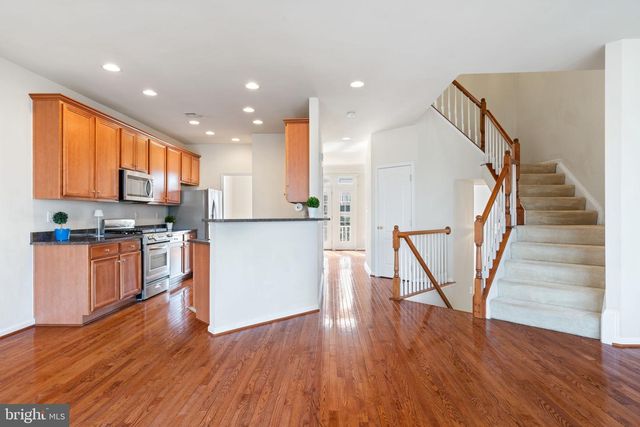 9766 CORBETT CIR, Manassas Park, VA 20111