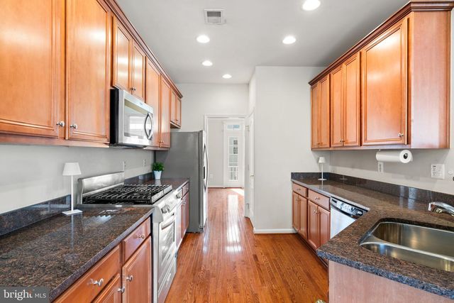 9766 CORBETT CIR, Manassas Park, VA 20111