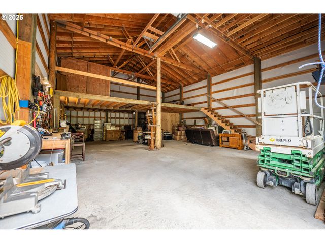 5319 Sw FLANSBERG Rd, Waldport, OR 97394
