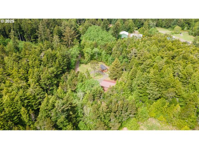 5319 Sw FLANSBERG Rd, Waldport, OR 97394