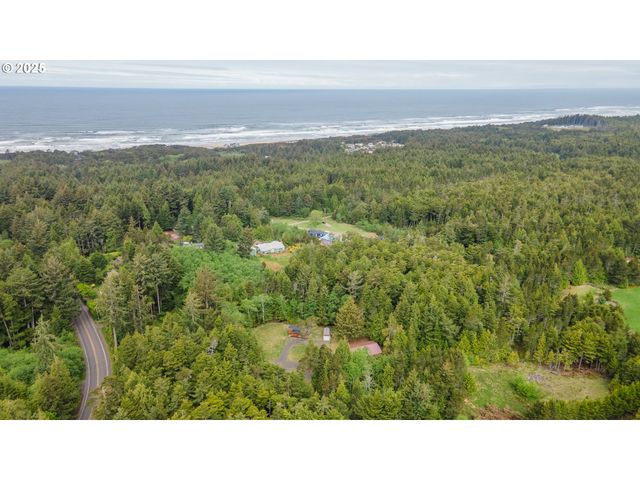5319 Sw FLANSBERG Rd, Waldport, OR 97394