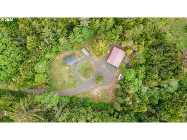 5319 Sw FLANSBERG Rd, Waldport, OR 97394