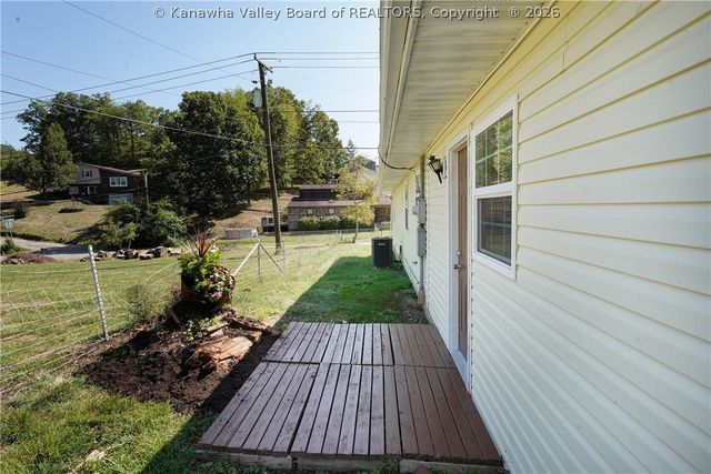 5302 Katie Lane, Cross Lanes, WV 25313