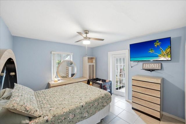 1219 N E Street, Lake Worth, FL 33460